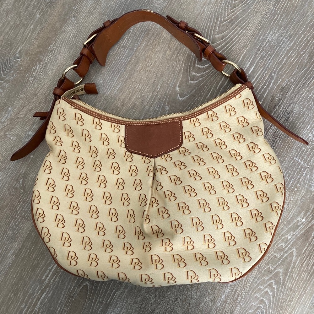 Shoulder handbag. - Picture 2 of 8
